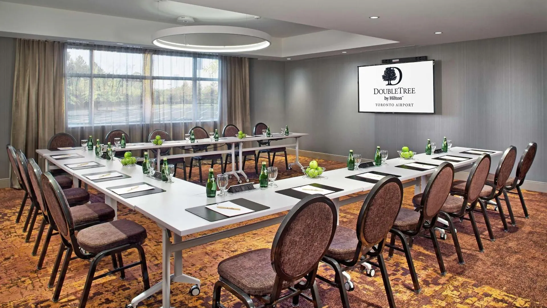 Doubletree By Hilton Toronto Airport, On Hotel 4*,