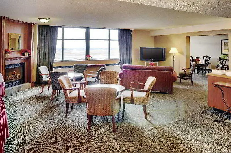 Doubletree By Hilton Toronto Airport, On Hotel