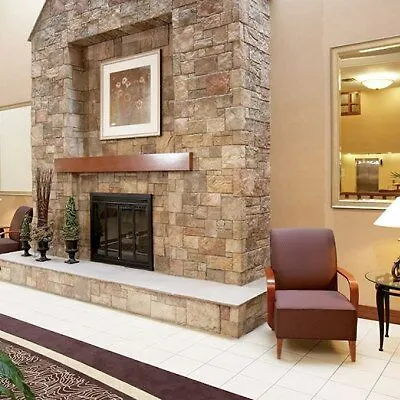 Doubletree By Hilton Toronto Airport, On Hotel